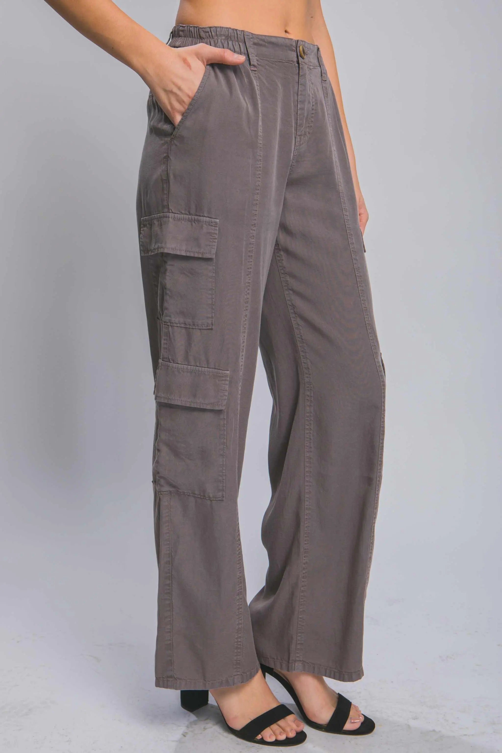 Women's Full-length Tencel Pants With Cargo Pockets